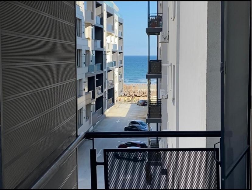 דירות Năvodari Apartament Ema מראה חיצוני תמונה